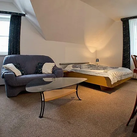 Dom Pod Sosna Guest house *